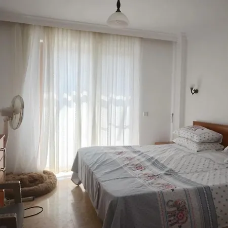 Sleeps 6, Private Pool.close To Town. Seydiler